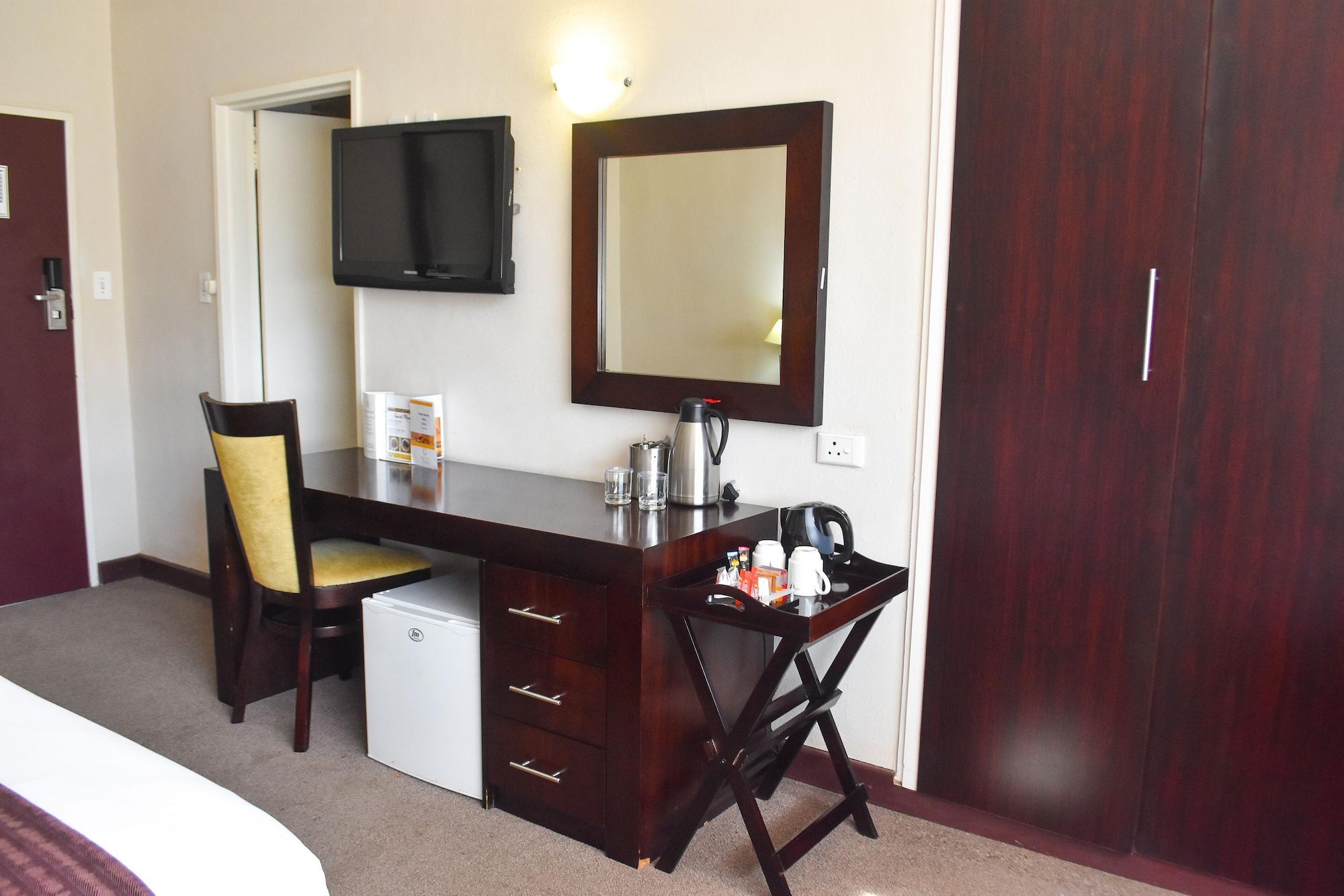 Cresta Bosele Hotel Selebi-Phikwe Dış mekan fotoğraf