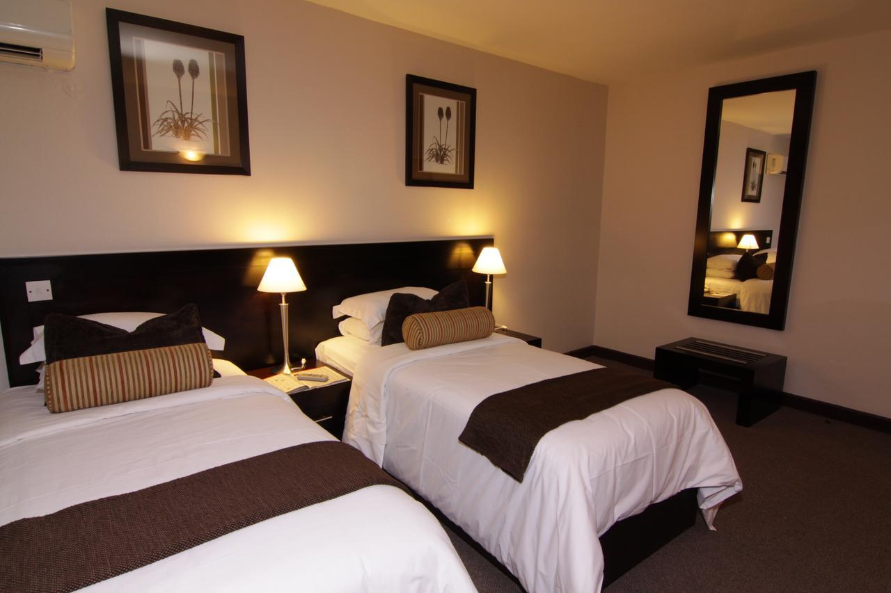 Cresta Bosele Hotel Selebi-Phikwe Dış mekan fotoğraf